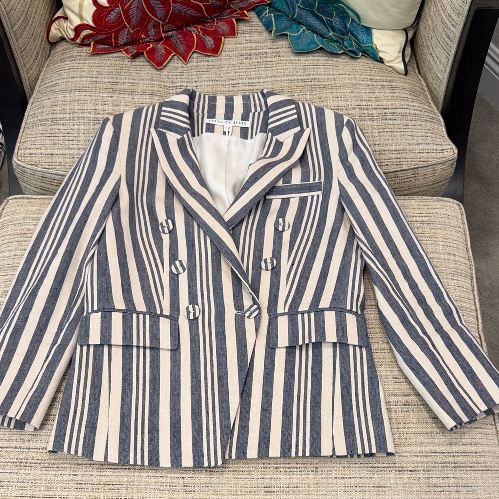 Veronica Beard Blue/Cream Sz 2  Double-Breasted Women's Jacket w/Dickey Option